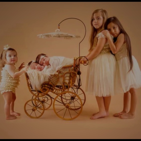 Meet your Posher, Pamela - Picture 2 of 8